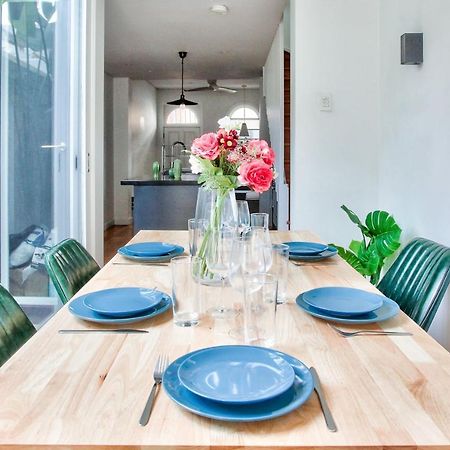 Astounding 3 Bedroom House Surry Hills 2 E-Bikes Included Sydney Exteriör bild