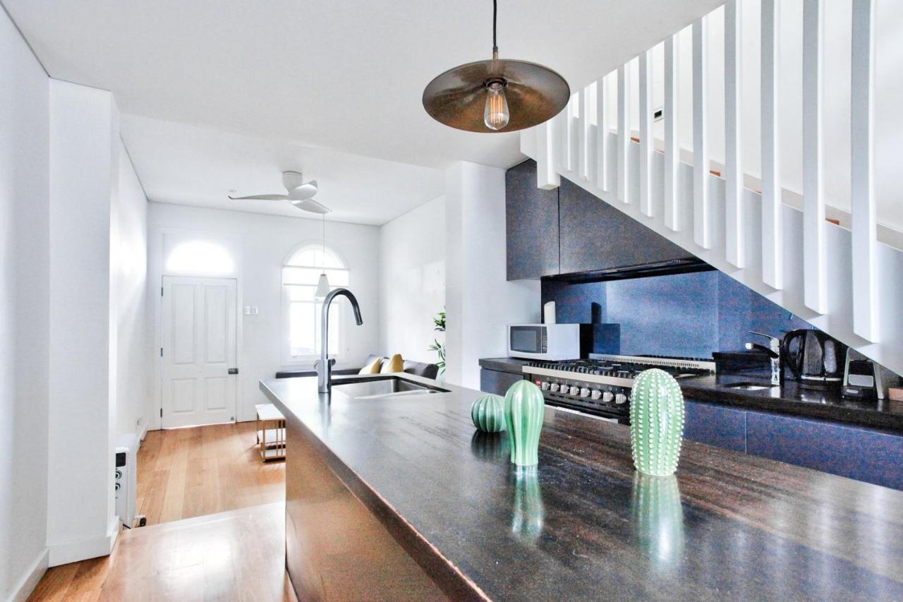 Astounding 3 Bedroom House Surry Hills 2 E-Bikes Included Sydney Exteriör bild